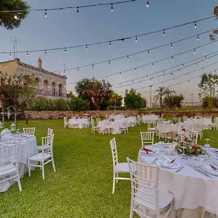 Relais Reggia Domizia فندق