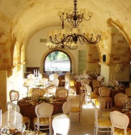 Relais Reggia Domizia فندق
