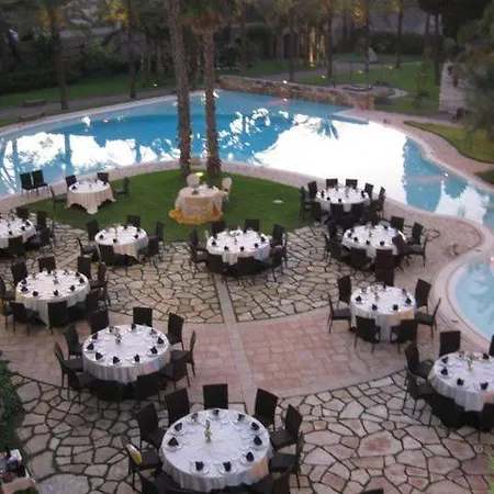فندق Relais Reggia Domizia 4*