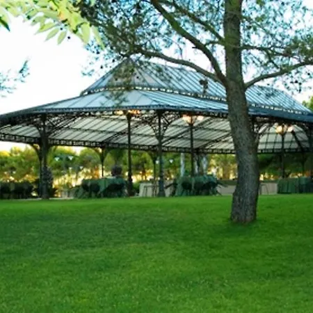 Relais Reggia Domizia فندق