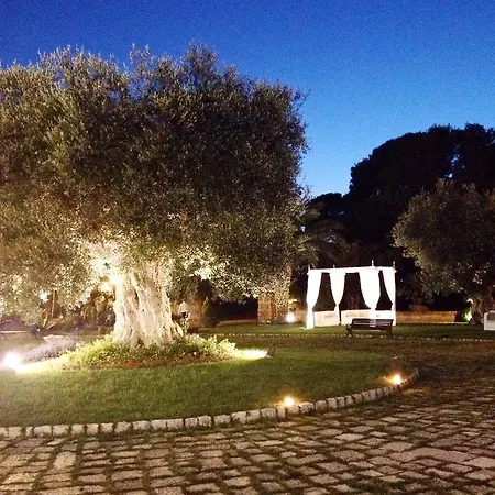 Relais Reggia Domizia فندق 4*