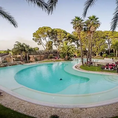 فندق Relais Reggia Domizia 4*