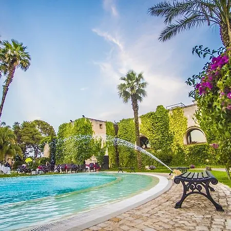 فندق Relais Reggia Domizia 4*