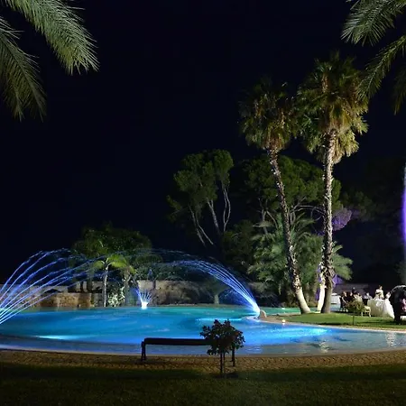 Relais Reggia Domizia ماندوريا