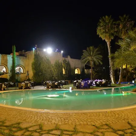 فندق Relais Reggia Domizia
